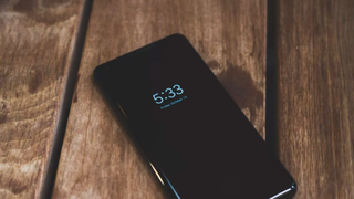Cómo obtener una de las mejores funciones del Pixel 2 en tu viejo smartphone Google: la pantalla <i>always–on</i>
